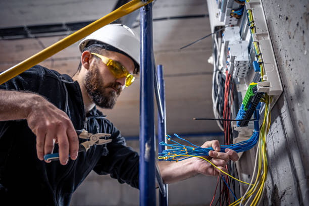 Best Local Electrician Companies  in Jamestown, NY